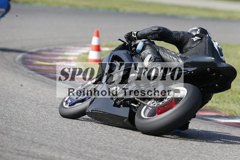 /45 10.08.2025 Plüss Moto Sport ADR/Freies Fahren/411
